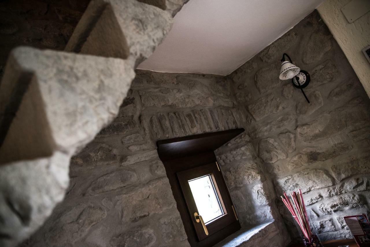 Torre Riva Dimora Storica Villa ฟิวมาลโบ ภายนอก รูปภาพ